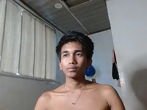 charlie0728 online show from November 14, 2025, 8:51 am