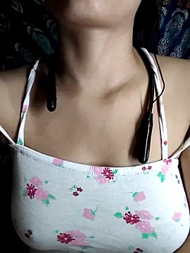 Snapshot of pihu099 chatting on September 19, 2025, 6:23 pm pihu099 online show from September 19, 2025, 6:23 pm