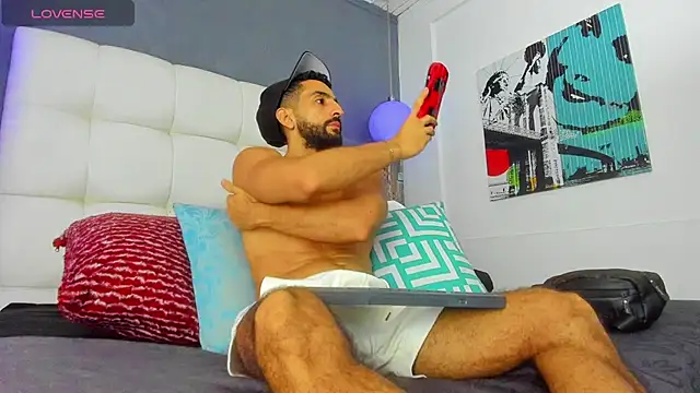 Yiyo10  online show from February 2, 2026, 3:05 am