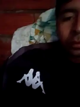 Snapshot of Tuslabios chatting on July 12, 2026, 8:42 pm Tuslabios online show from July 12, 2026, 8:42 pm