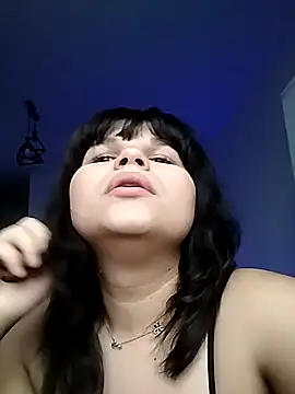 Snapshot of SophieErotica chatting on December 17, 2025, 1:38 pm SophieErotica online show from December 17, 2025, 1:38 pm