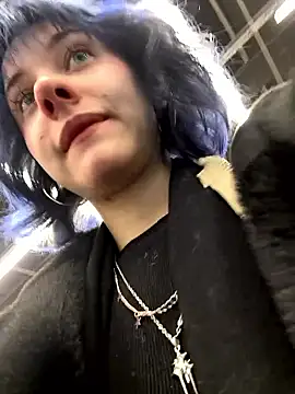 Snapshot of Only_April chatting on January 9, 2026, 4:36 pm Only April online show from January 9, 2026, 4:36 pm