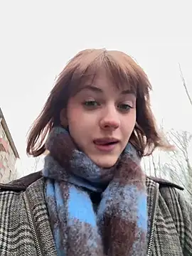 Snapshot of Only_April chatting on December 18, 2025, 11:03 am Only April online show from December 18, 2025, 11:03 am