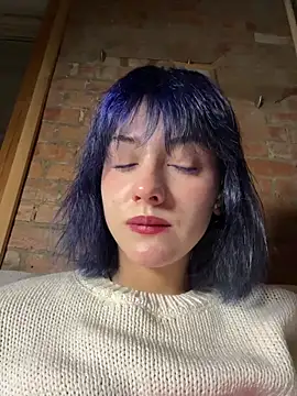 Snapshot of Only_April chatting on February 5, 2026, 4:30 am Only April online show from February 5, 2026, 4:30 am