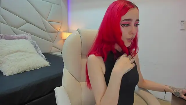 Snapshot of persefone_333 chatting on September 17, 2025, 7:49 pm persefone 333 online show from September 17, 2025, 7:49 pm