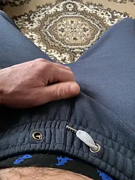 wwwiiilll online show from December 20, 2025, 9:34 am