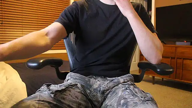 jjjjjfive online show from February 19, 2026, 2:19 am