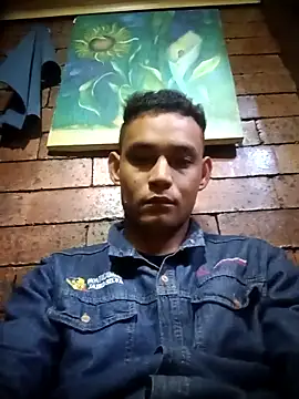 Snapshot of Jose9727 chatting on November 8, 2025, 2:42 pm Jose9727 online show from November 8, 2025, 2:42 pm