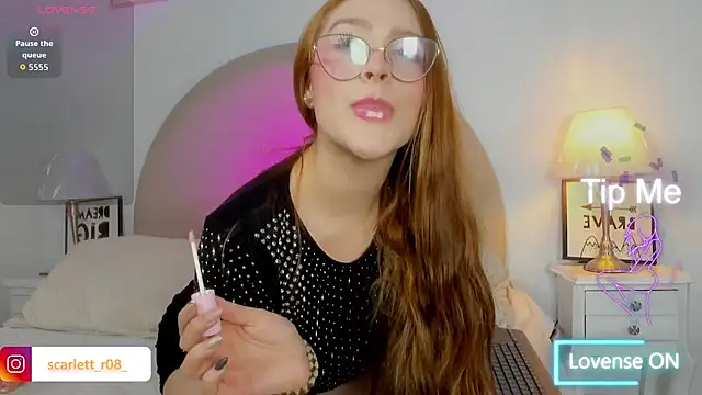 scarlett roousse online show from November 12, 2025, 8:34 pm