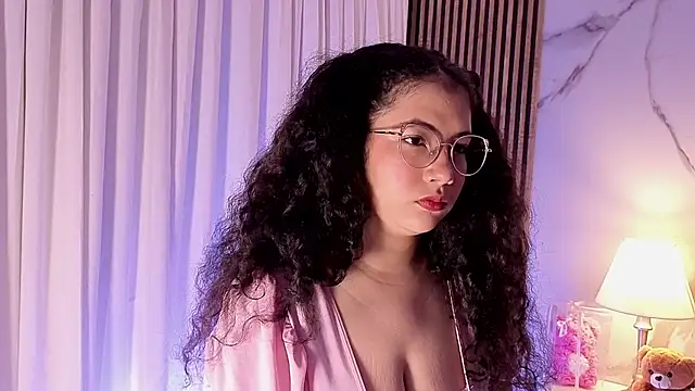 Snapshot of LunaRosse_ chatting on January 11, 2026, 11:39 am LunaRosse online show from January 11, 2026, 11:39 am