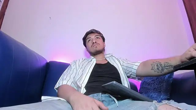 juanmechanic  online show from February 19, 2026, 6:21 am