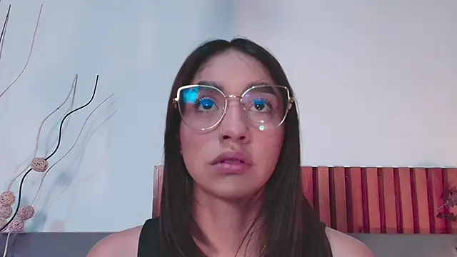 Snapshot of IvyJhons chatting on September 19, 2025, 11:47 am IvyJhons online show from September 19, 2025, 11:47 am