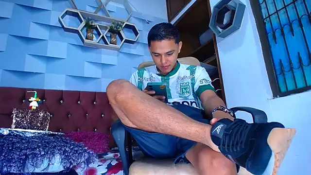 angelss 666 online show from February 21, 2026, 3:41 am