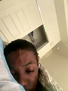 huhgtr online show from November 18, 2025, 7:50 pm