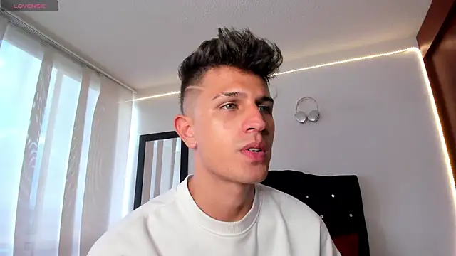 kevin ahss online show from October 10, 2025, 9:48 pm