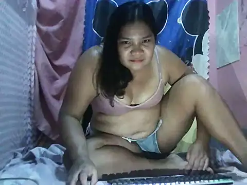 hotmom carcar online show from March 30, 2026, 11:28 pm