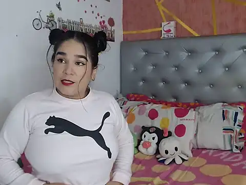 Snapshot of suueetadaira chatting on October 2, 2025, 12:19 pm suueetadaira online show from October 2, 2025, 12:19 pm