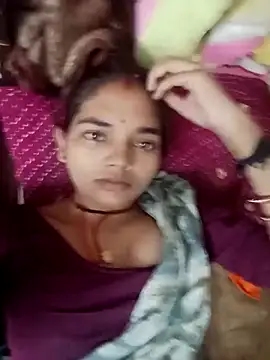 Snapshot of Hitsda chatting on October 1, 2025, 1:37 pm Hitsda online show from October 1, 2025, 1:37 pm