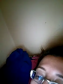 Snapshot of Sondosa3 chatting on February 23, 2026, 9:43 am Sondosa3 online show from February 23, 2026, 9:43 am