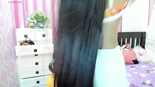Snapshot of Mica_Jones chatting on April 10, 2026, 12:50 am Mica Jones online show from April 10, 2026, 12:50 am