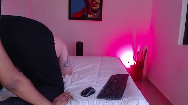 lucyymaximo online show from May 10, 2026, 8:00 pm