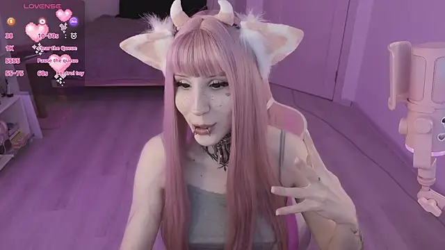 Snapshot of Nana_stolass chatting on April 1, 2026, 1:41 pm Nana stolass online show from April 1, 2026, 1:41 pm