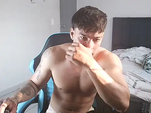 Snapshot of latin_party007 chatting on March 31, 2026, 12:07 pm latin party007 online show from March 31, 2026, 12:07 pm