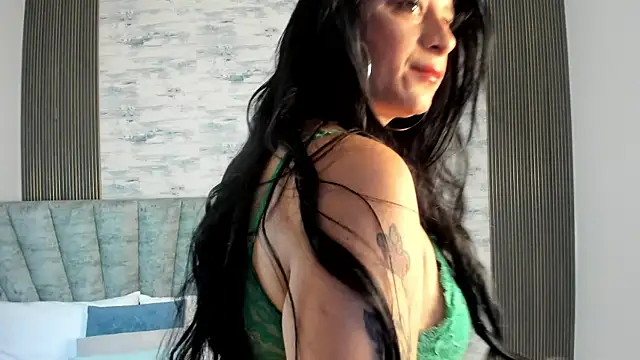 Snapshot of ShanelEvans chatting on February 18, 2026, 4:25 pm ShanelEvans online show from February 18, 2026, 4:25 pm