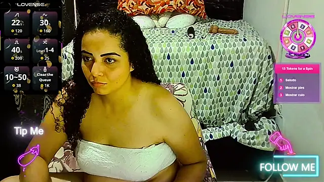 Snapshot of _naughty_milf chatting on December 16, 2025, 2:05 am naughty milf online show from December 16, 2025, 2:05 am