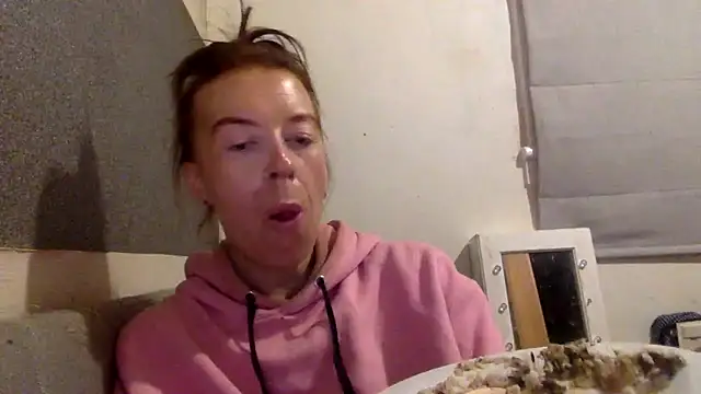 Snapshot of Bellababexox chatting on May 23, 2026, 1:26 am Bellababexox online show from May 23, 2026, 1:26 am