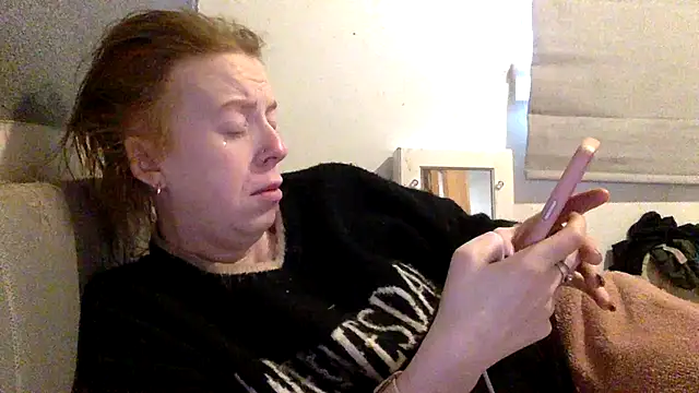 Snapshot of Bellababexox chatting on April 23, 2026, 2:51 pm Bellababexox online show from April 23, 2026, 2:51 pm