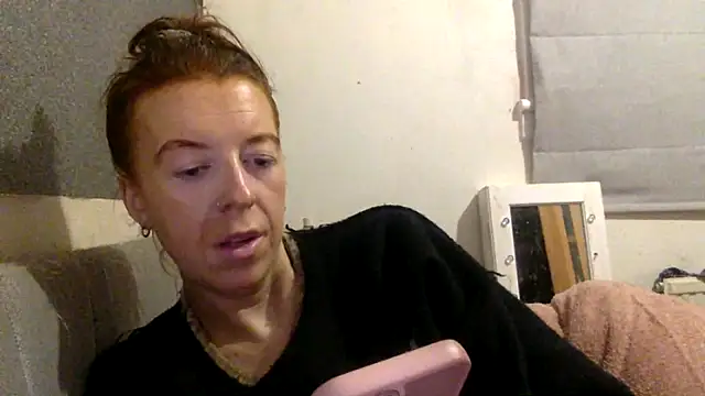 Snapshot of Bellababexox chatting on May 26, 2026, 6:00 am Bellababexox online show from May 26, 2026, 6:00 am