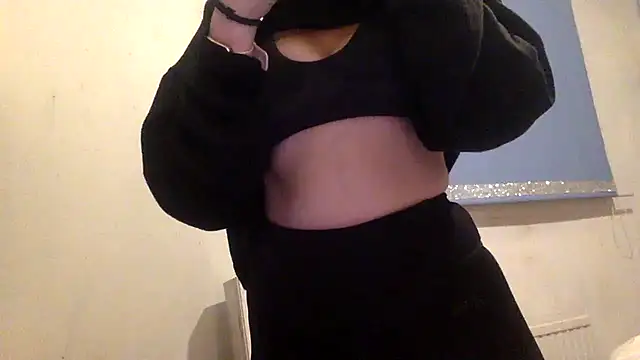 Bellababexox online show from November 1, 2025, 2:07 am