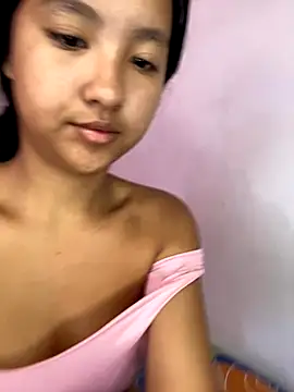 Snapshot of Firuze_Hatunn chatting on October 24, 2025, 1:43 pm Firuze Hatunn online show from October 24, 2025, 1:43 pm