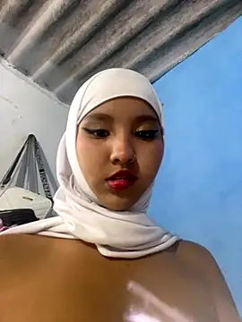 Snapshot of Firuze_Hatunn chatting on September 19, 2025, 3:32 am Firuze Hatunn online show from September 19, 2025, 3:32 am