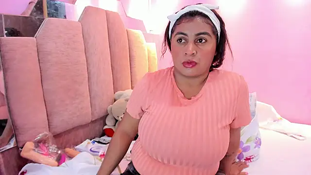 AndreaSweet2 online show from November 26, 2025, 8:09 pm