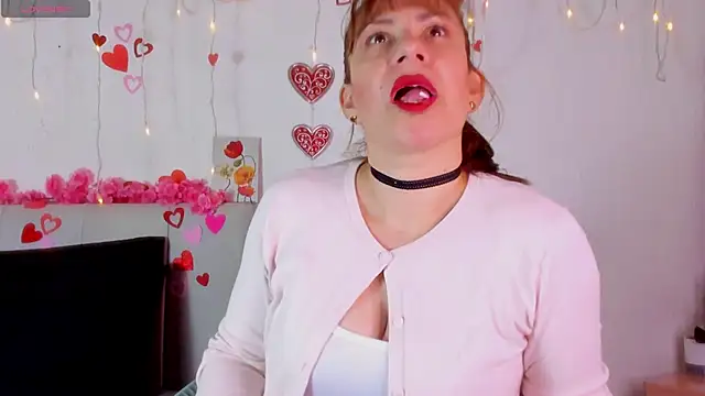 Snapshot of AmaraMoon_ chatting on September 20, 2025, 7:30 pm AmaraMoon online show from September 20, 2025, 7:30 pm