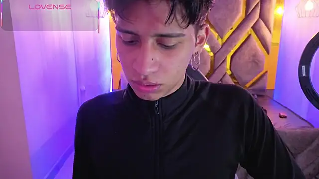 Dom venena online show from November 29, 2025, 7:47 pm