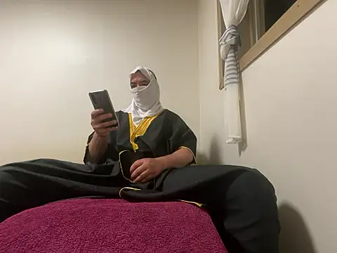 sheikhbandar06 09 online show from October 11, 2025, 10:22 pm