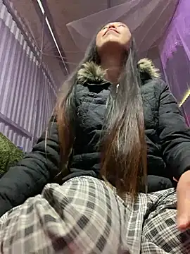 Huong-Ly online show from January 10, 2026, 3:24 am