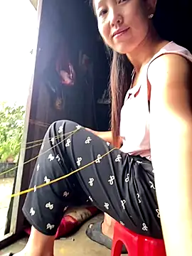 Huong-Ly online show from September 23, 2025, 1:34 am