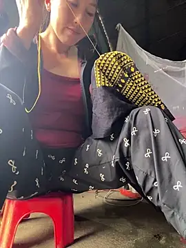 Huong-Ly online show from September 26, 2025, 1:56 am