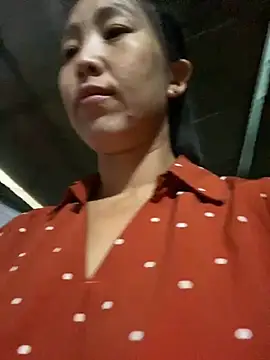 Huong-Ly online show from October 1, 2025, 3:44 am