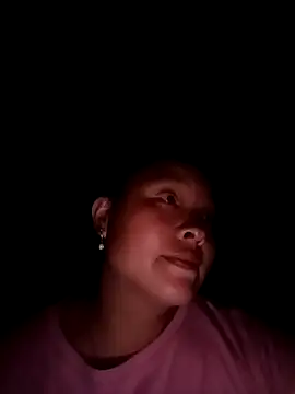 Snapshot of MuiNay chatting on October 14, 2025, 1:01 pm MuiNay online show from October 14, 2025, 1:01 pm
