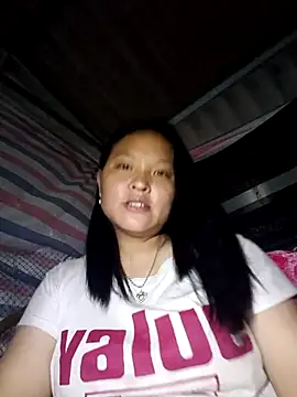 Snapshot of MuiNay chatting on October 12, 2025, 10:49 am MuiNay online show from October 12, 2025, 10:49 am