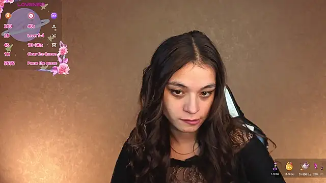 Snapshot of Leila_Hefner chatting on November 6, 2025, 3:21 am Leila Hefner online show from November 6, 2025, 3:21 am