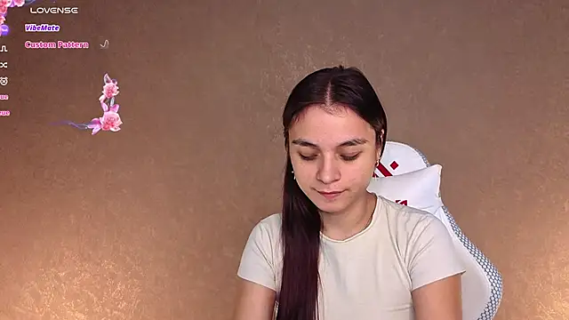 Snapshot of Leila_Hefner chatting on September 9, 2025, 3:38 am Leila Hefner online show from September 9, 2025, 3:38 am