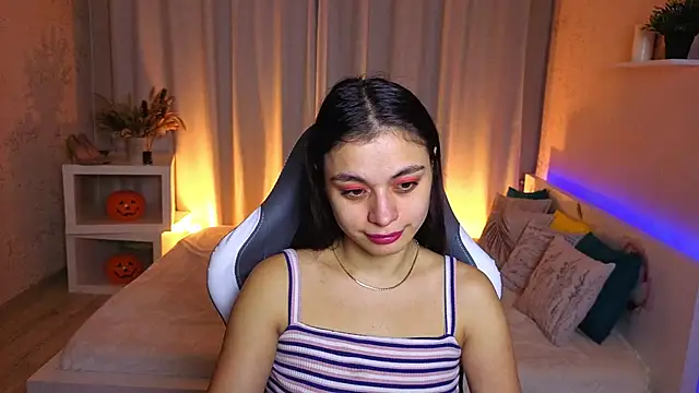 Snapshot of Leila_Hefner chatting on November 21, 2025, 3:16 am Leila Hefner online show from November 21, 2025, 3:16 am