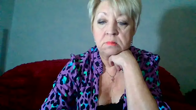 Snapshot of DianaQDream chatting on May 14, 2026, 7:05 am DianaQDream online show from May 14, 2026, 7:05 am