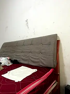 Snapshot of crhong666 chatting on December 1, 2025, 12:22 am crhong666 online show from December 1, 2025, 12:22 am